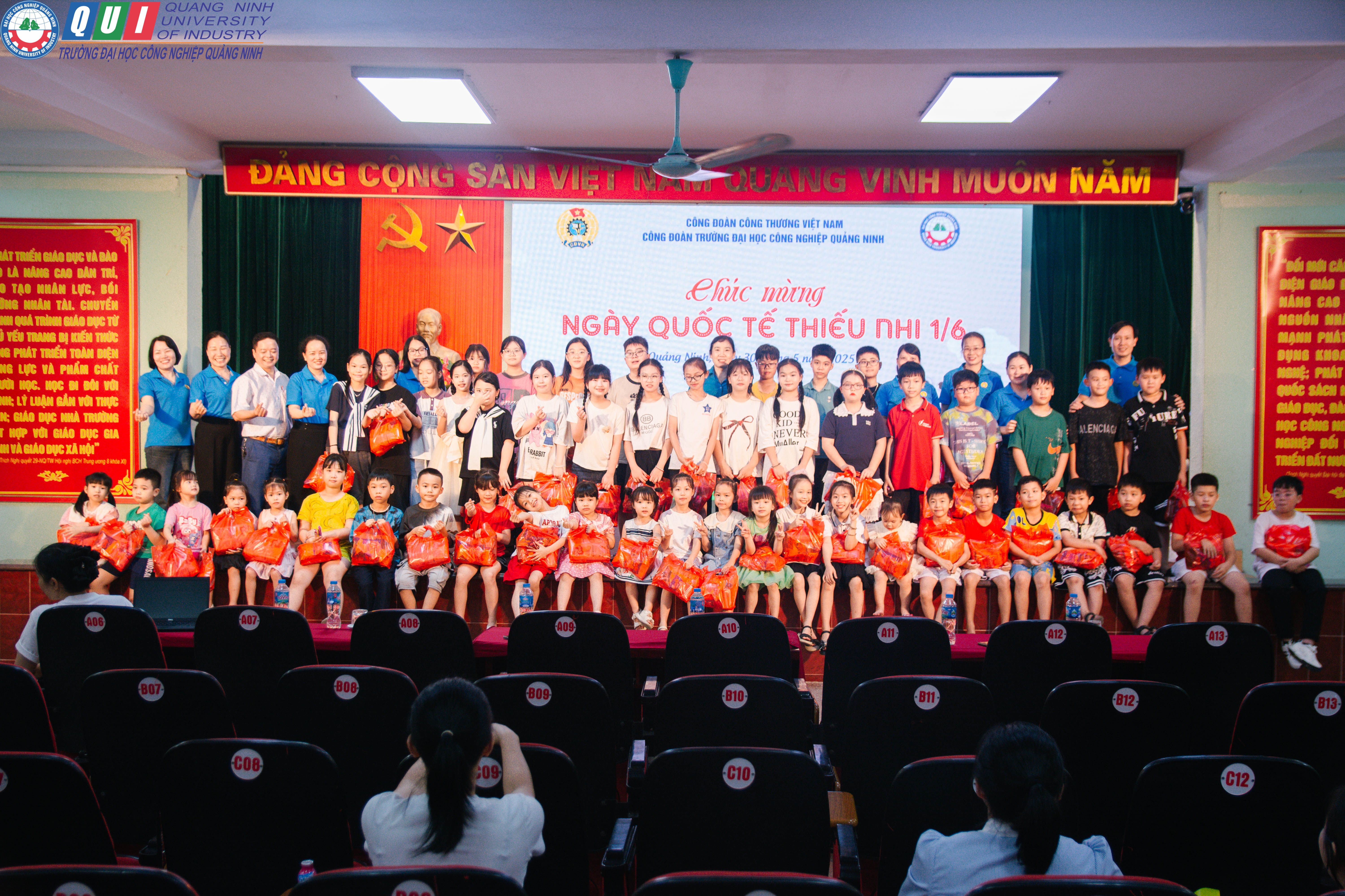 Công đoàn Trường Đại học Công nghiệp Quảng Ninh tổ chức  chương trình “Vui tết thiếu nhi 1/6” cho con em cán bộ, viên chức,  người lao động Nhà trường