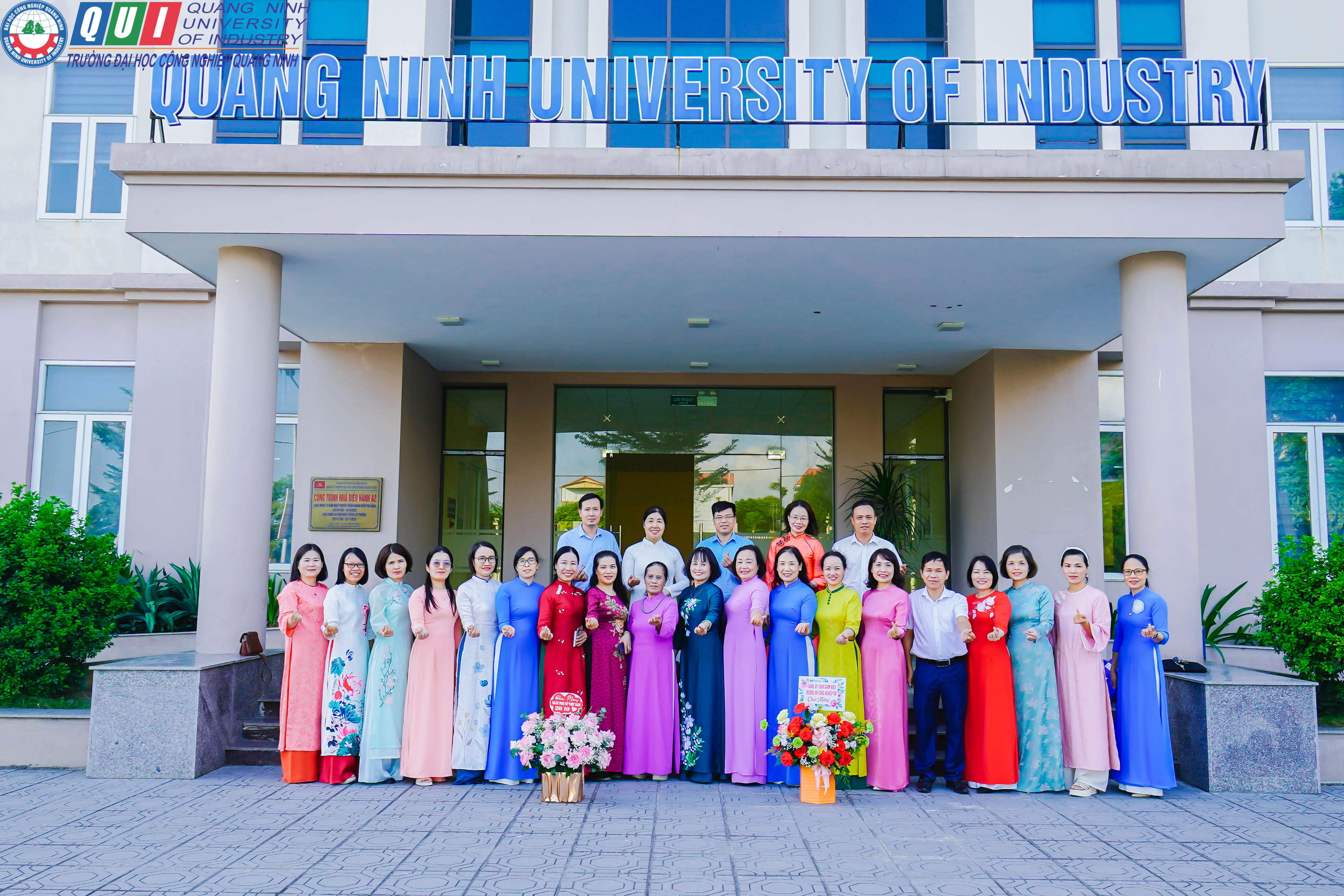 Công đoàn Trường Đại học Công nghiệp Quảng Ninh tổ chức gặp mặt Kỷ niêm 96 năm ngày thành lập Hội liên hiệp phụ nữ Việt Nam 20/10