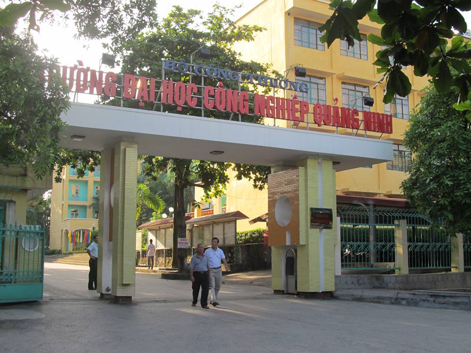 Đại học Công nghiệp Quảng Ninh chào mừng kỷ niệm 55 năm ngày thành lập trường (25/11/1958 – 25/11/2013)