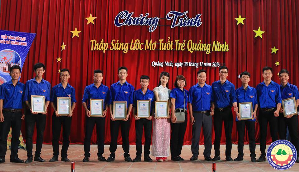 Sinh viên trường ĐHCN Quảng Ninh tham dự chương trình Thắp sáng ước mơ tuổi trẻ Quảng Ninh năm 2016