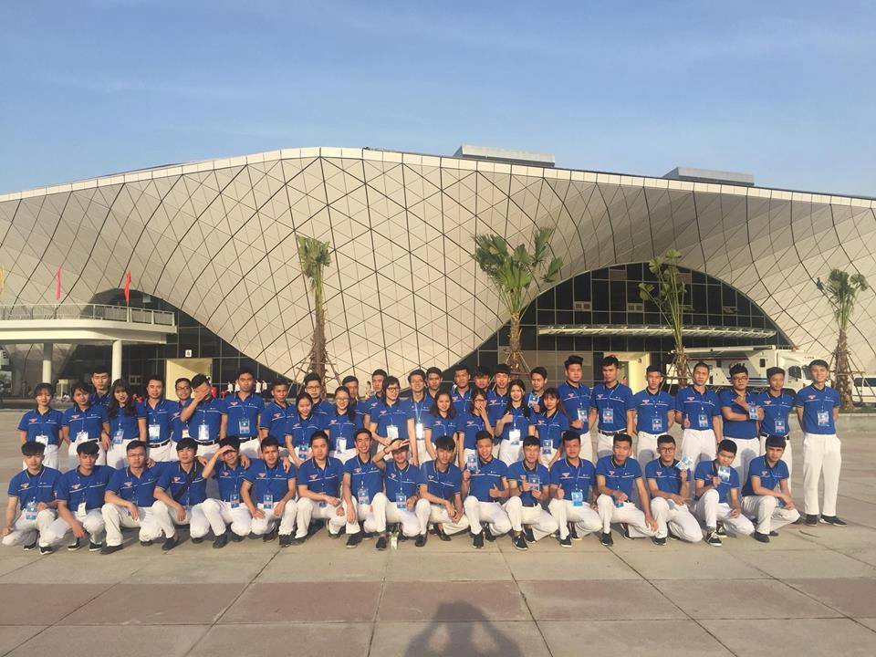 Sinh viên trường Đại học Công nghiệp Quảng Ninh tham dự Lễ khai mạc Đại hội TDTT tỉnh Quảng Ninh lần thứ VIII, năm 2018