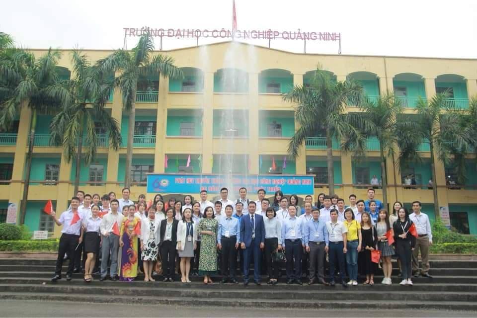 Đoàn đại biểu thanh niên Quảng Tây thăm và giao lưu tại trường ĐH Công nghiệp Quảng Ninh