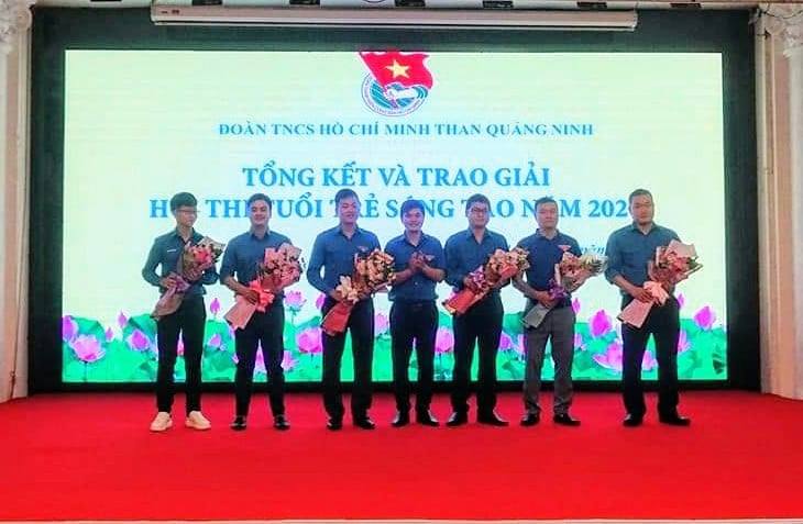 Đoàn Than Quảng Ninh triển khai nhiệm vụ quý IV năm 2020 Tuyên dương tập thể, cá nhân có thành tích xuất sắc trong thực hiện Chiến dịch Thanh niên tình nguyện hè năm 2020