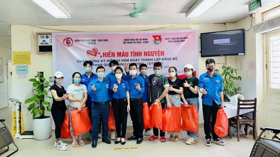 Đoàn viên thanh niên trường Đại học Công nghiệp Quảng Ninh hiến máu tình nguyện vì cuộc sống cộng đồng