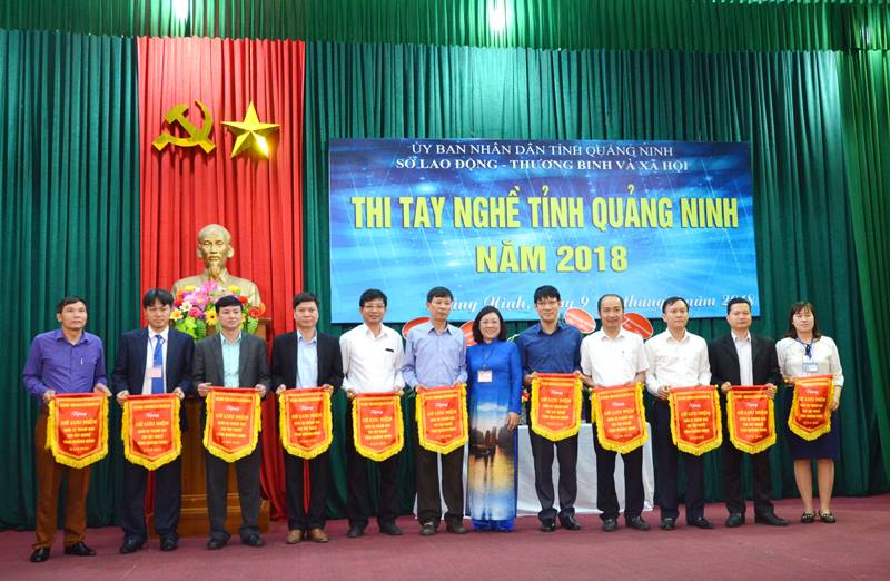 Sinh viên Trường ĐH Công nghiệp Quảng Ninh tham gia Hội thi tay nghề tỉnh Quảng Ninh năm 2018