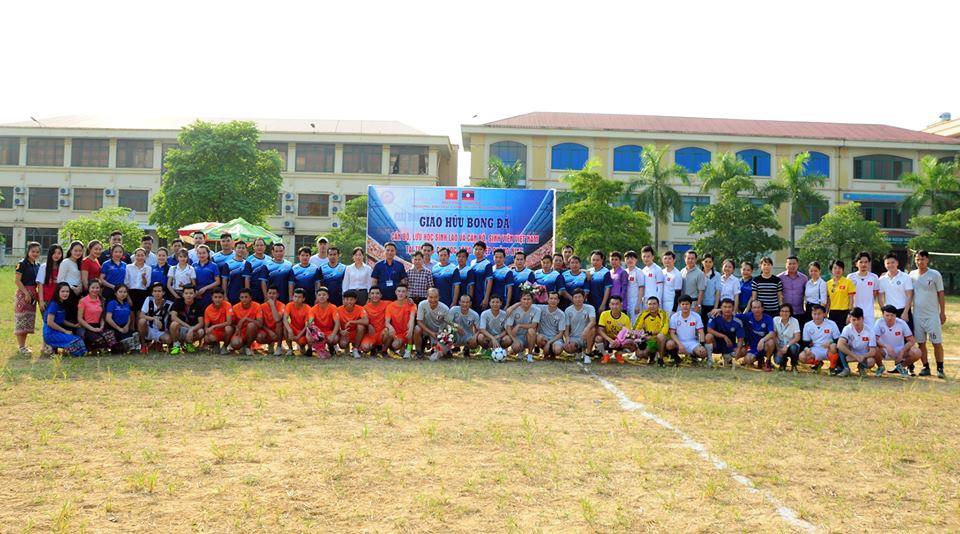 Giao lưu thể thao, ẩm thực giữa cán bộ, LHS Lào với cán bộ, sinh viên trường Đại học Công nghiệp Quảng Ninh