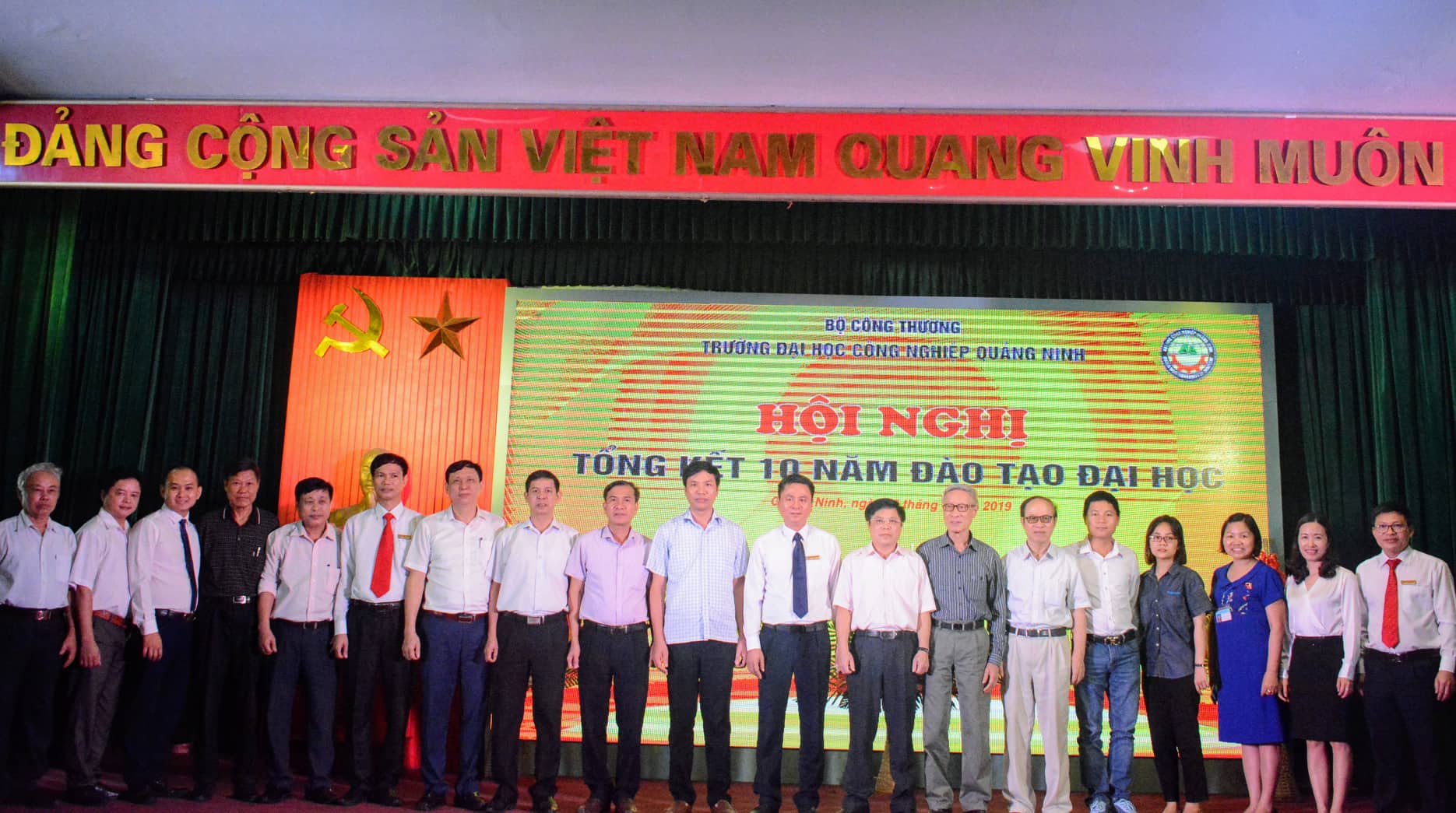 Trường ĐH Công nghiệp Quảng Ninh tổ chức tổng kết 10 năm đào tạo Đại học