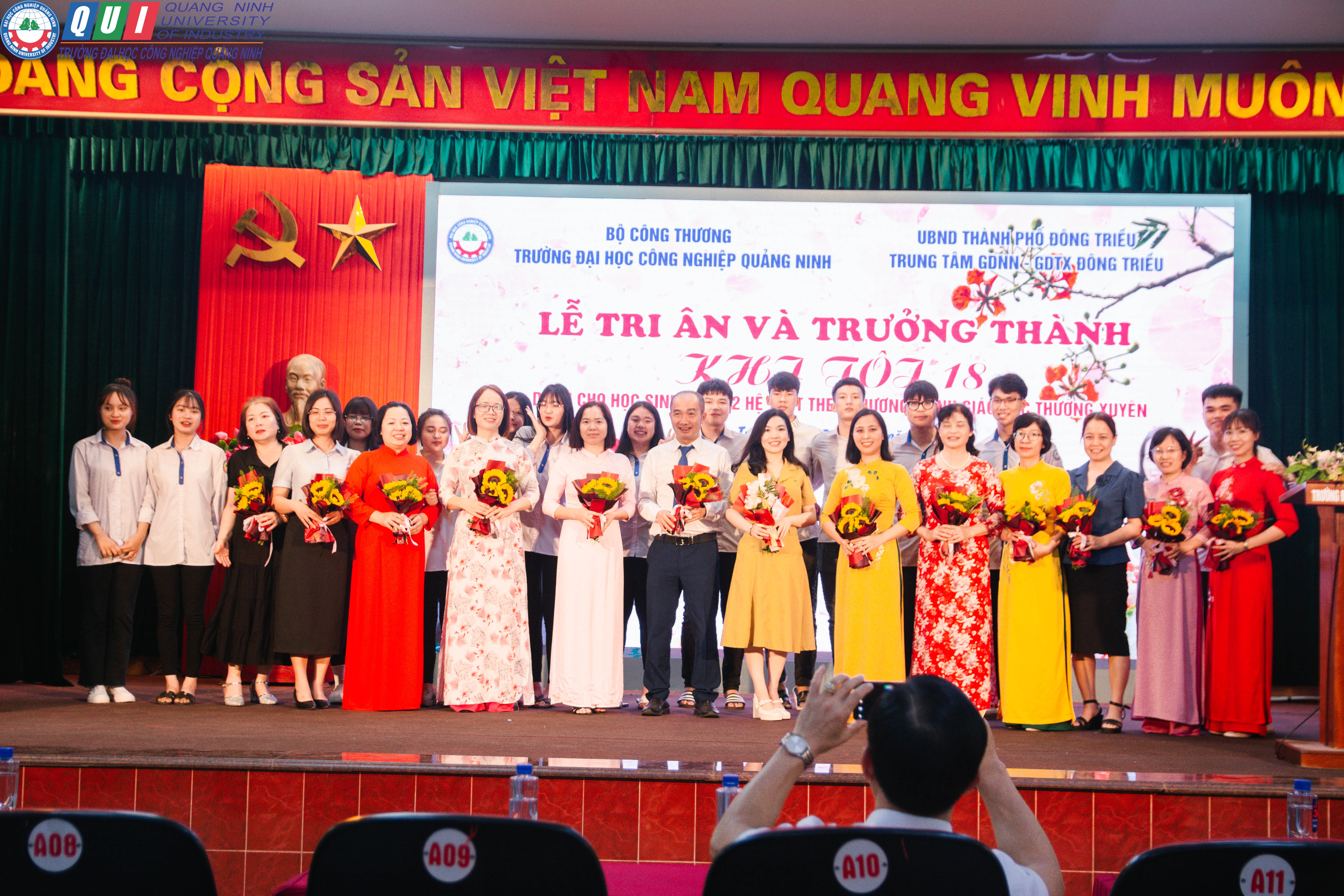 Lễ tổng kết năm học khối THPT theo chương trình GDTX năm học 2024 - 2025