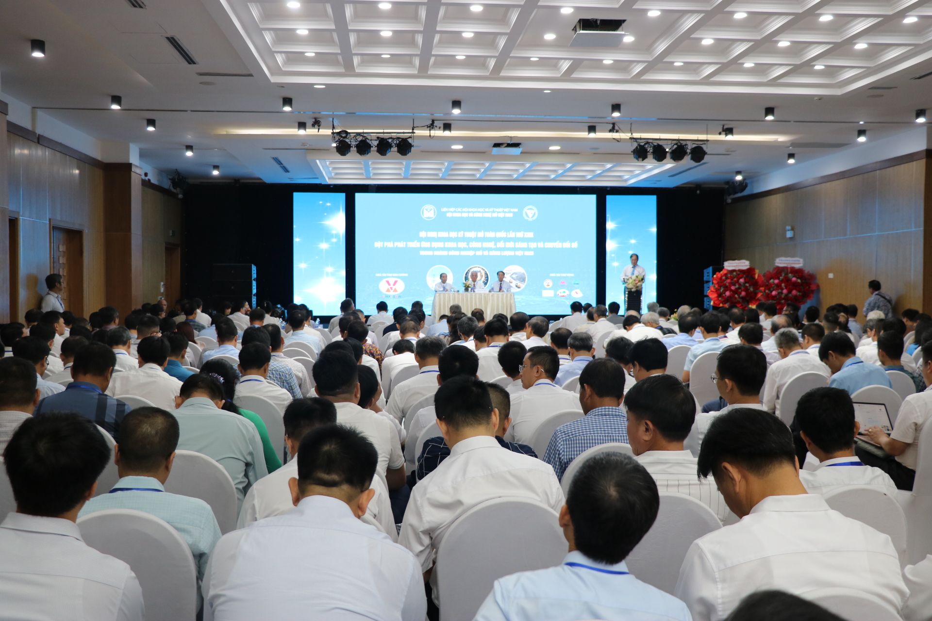 Trường Đại học Công nghiệp Quảng Ninh tham dự Hội nghị Khoa học Kỹ thuật Mỏ toàn quốc lần thứ XXIX