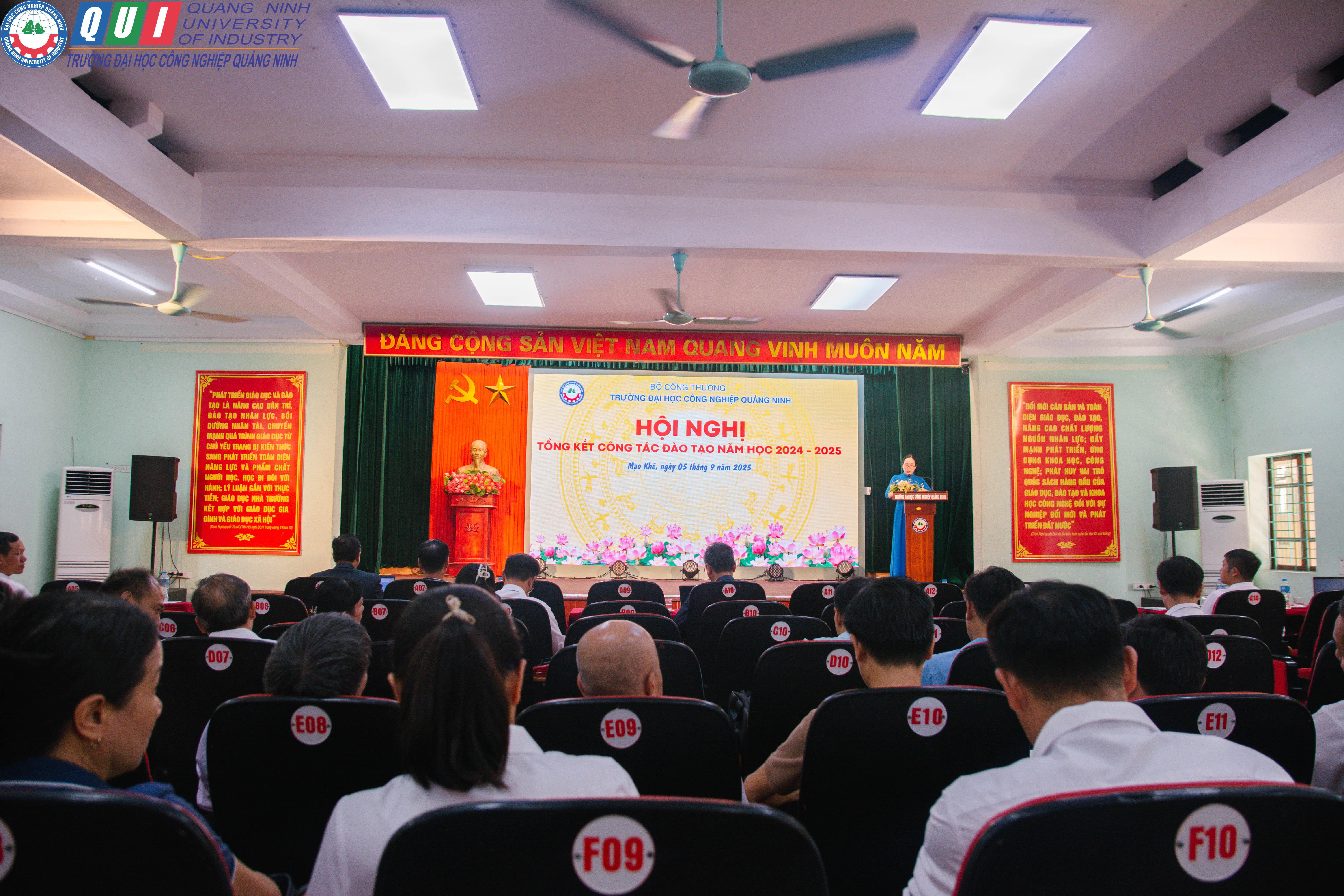 Trường Đại học Công nghiệp Quảng Ninh Tổ chức Hội nghị tổng kết công tác đào tạo năm học 2024 -2025
