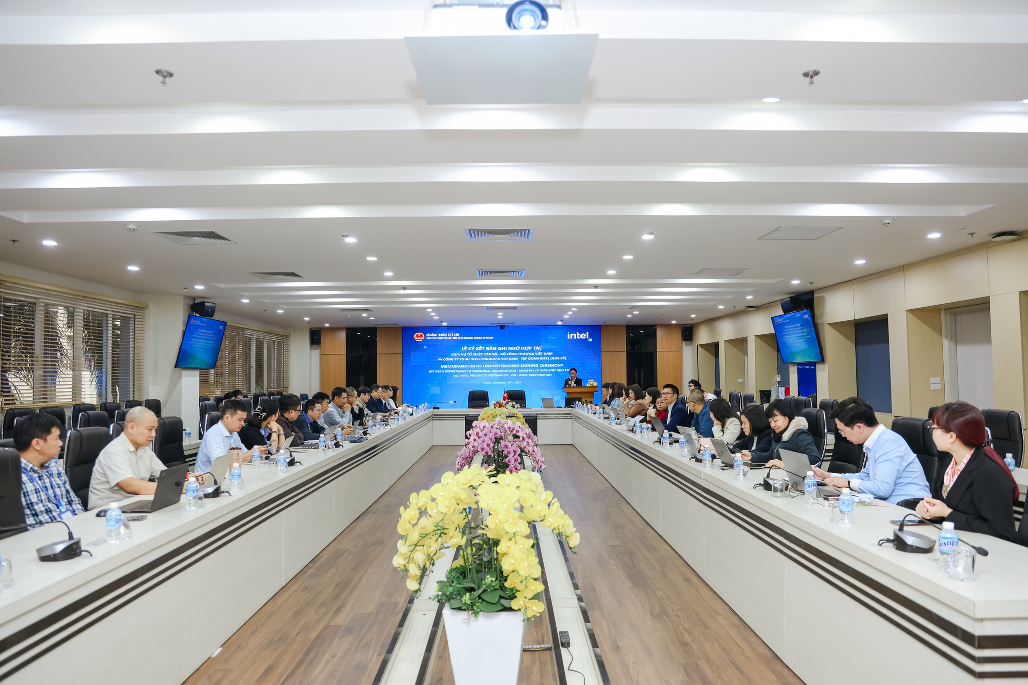 Trường Đại học Công nghiệp Quảng Ninh tham gia lớp tập huấn “AI cho nguồn lực tương lai”