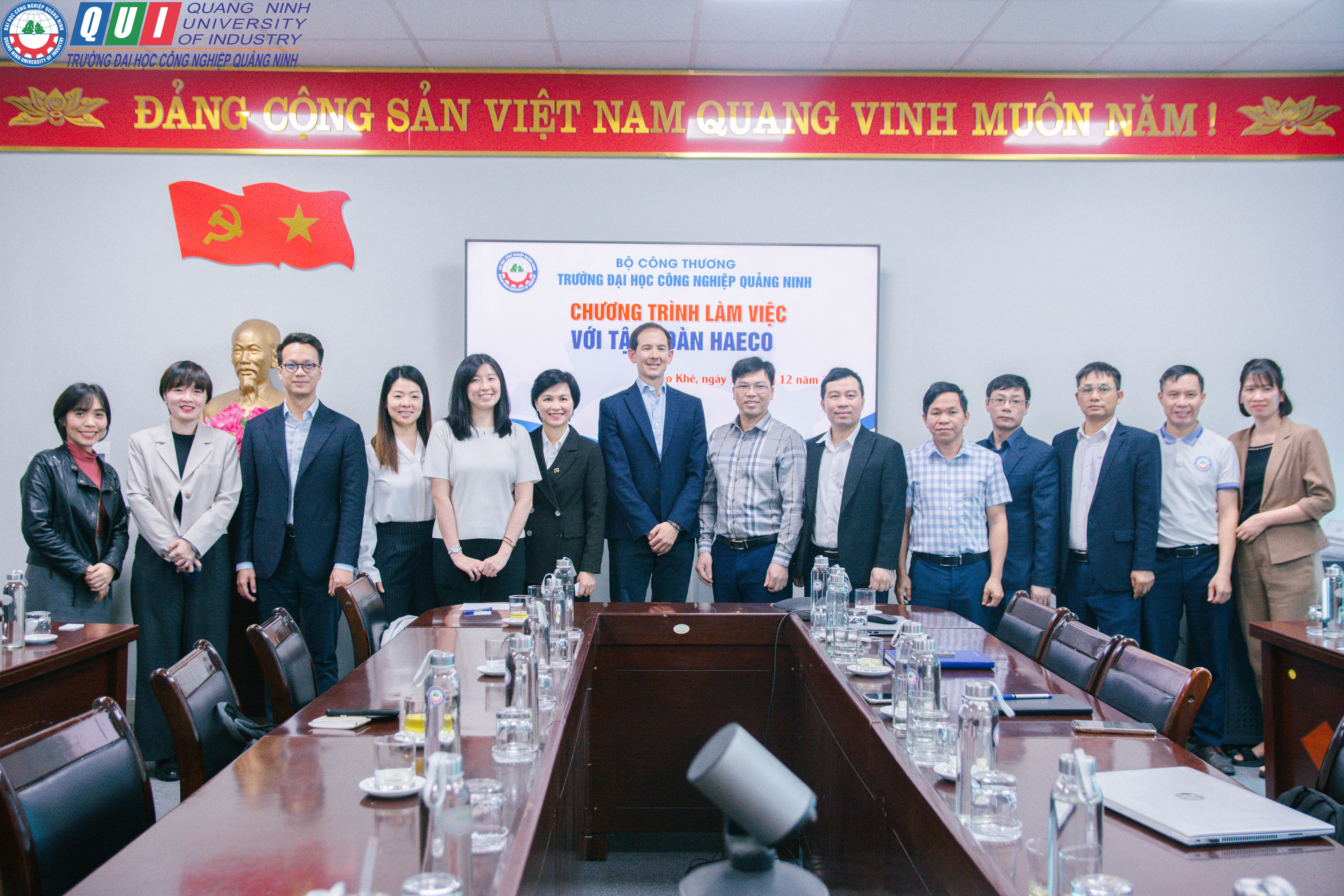 Trường Đại học Công nghiệp Quảng Ninh làm việc với Tập đoàn HAECO về hợp tác đào tạo và phát triển nguồn nhân lực