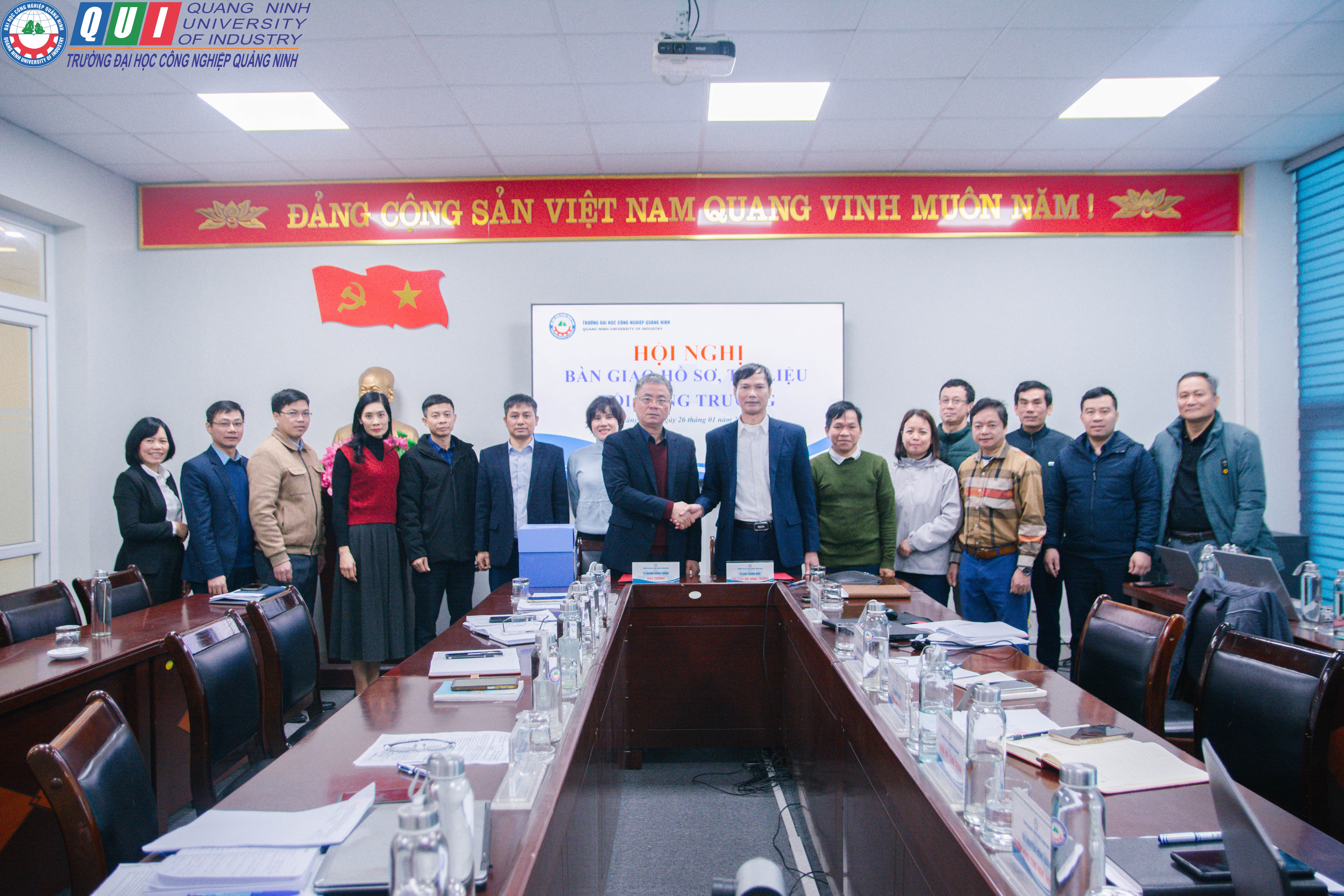 Trường Đại học Công nghiệp Quảng Ninh tổ chức Hội nghị bàn giao hồ sơ, tài liệu để kết thúc hoạt động Hội đồng trường