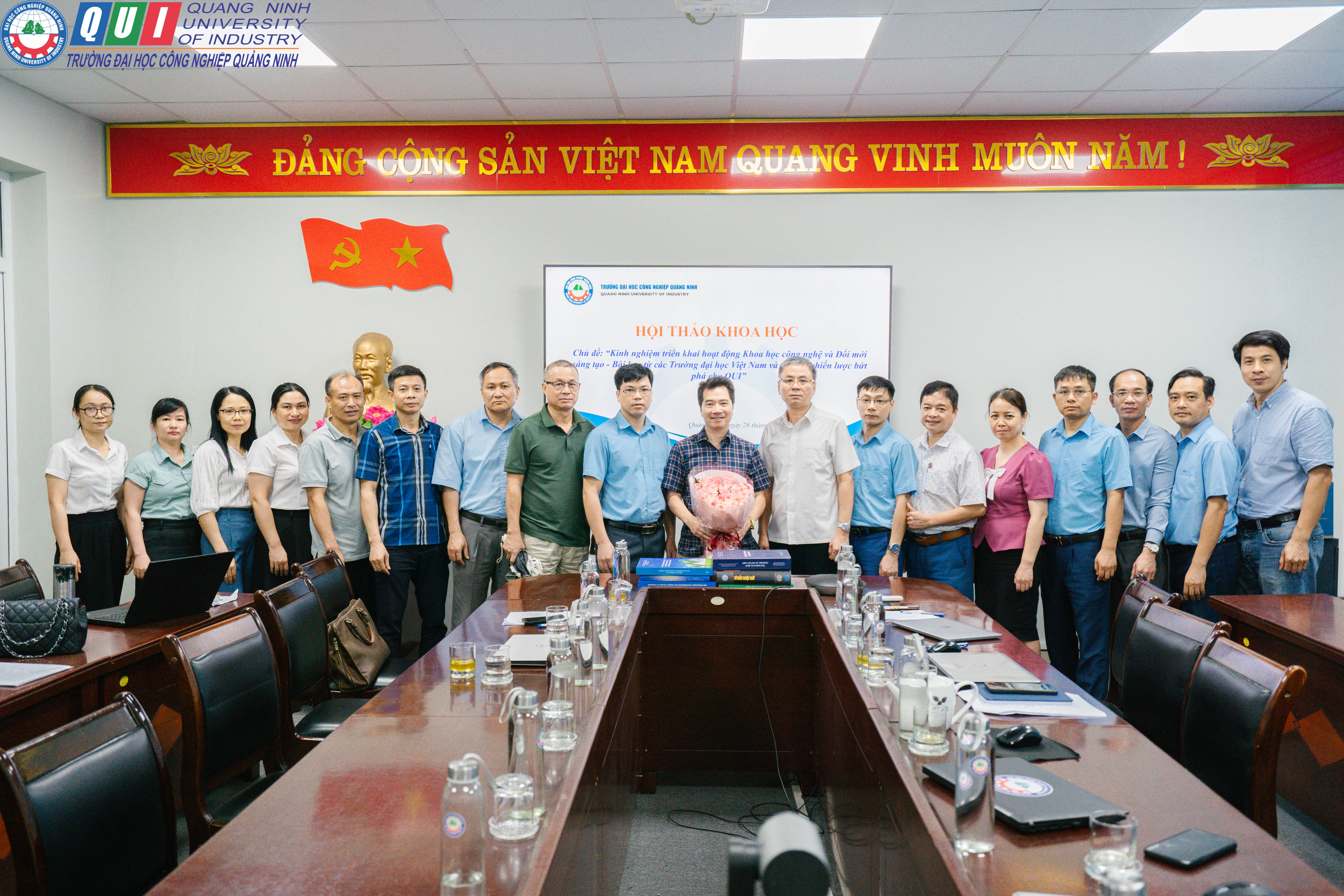 Trường Đại học Công nghiệp Quảng Ninh tổ chức Hội thảo khoa học về đổi mới sáng tạo và chuyển đổi số trong giáo dục đại học