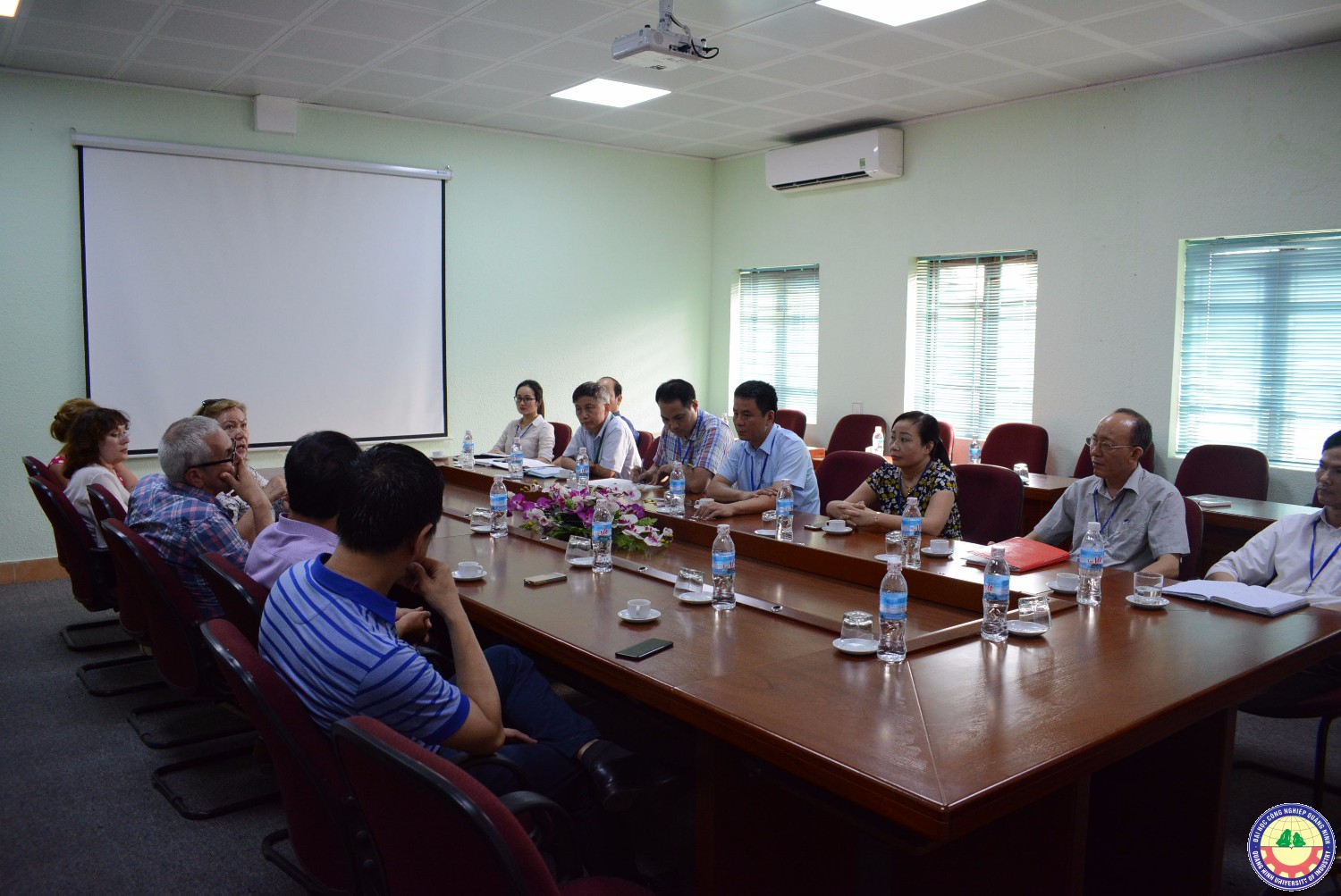 Trường Đại học Công nghiệp Quảng Ninh làm việc với đoàn đại biểu nước Nga