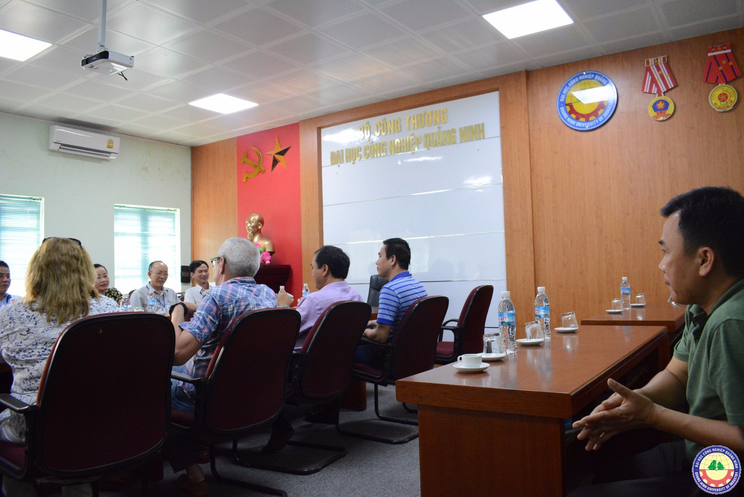 Trường Đại học Công nghiệp Quảng Ninh làm việc với đoàn đại biểu nước Nga
