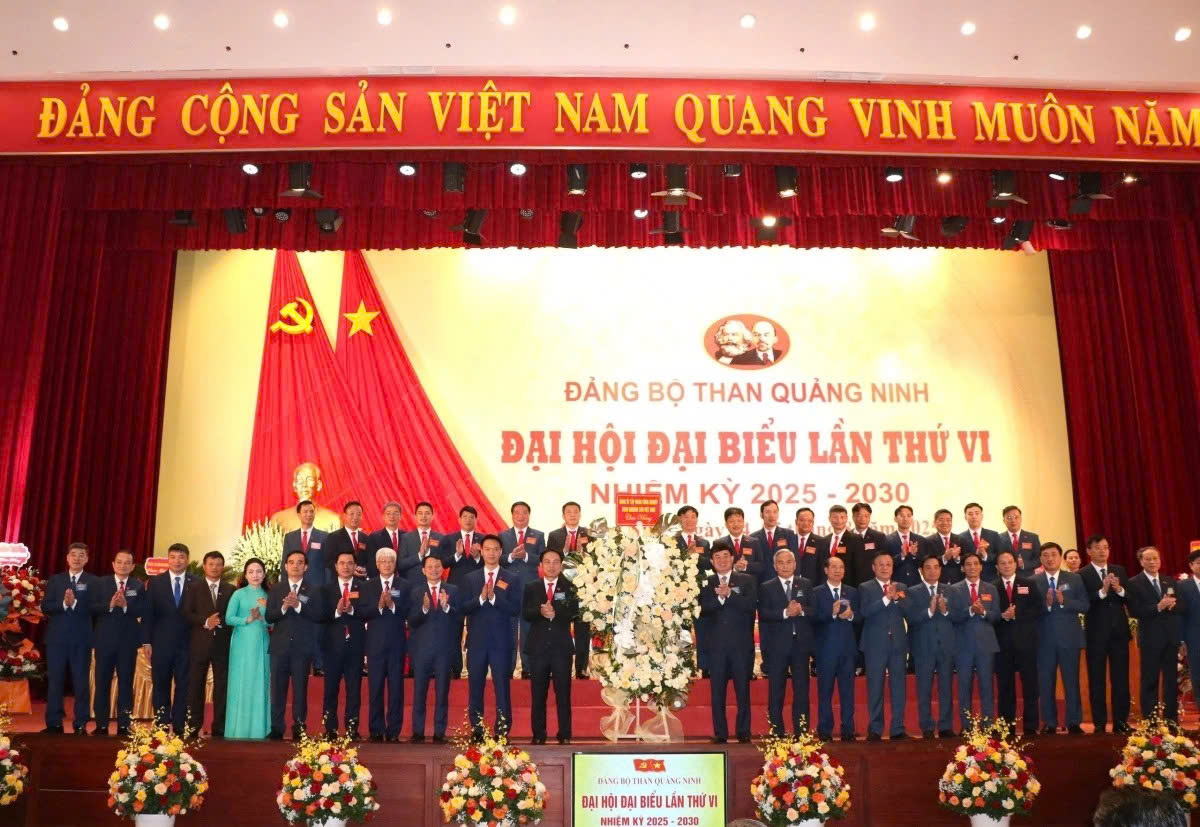 Trường Đại học Công nghiệp Quảng Ninh hưởng ứng các hoạt động  chào mừng kỷ niệm 30 năm Ngày thành lập Đảng bộ Than Quảng Ninh