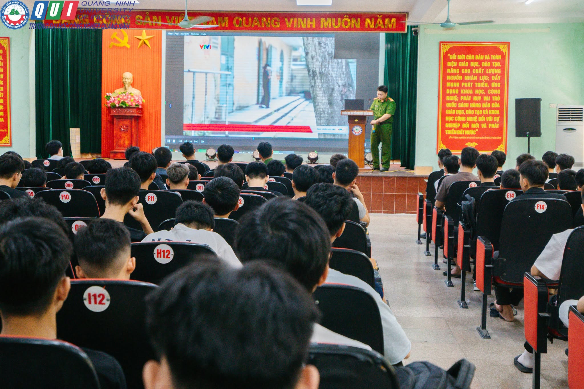 Tăng cường vai trò của cấp ủy trong bảo đảm an ninh, trật tự,  xây dựng môi trường giáo dục an toàn