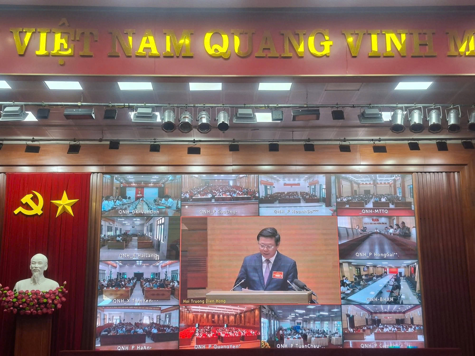 Hội nghị toàn quốc quán triệt, triển khai thực hiện  một số nghị quyết, chỉ thị của Bộ Chính trị